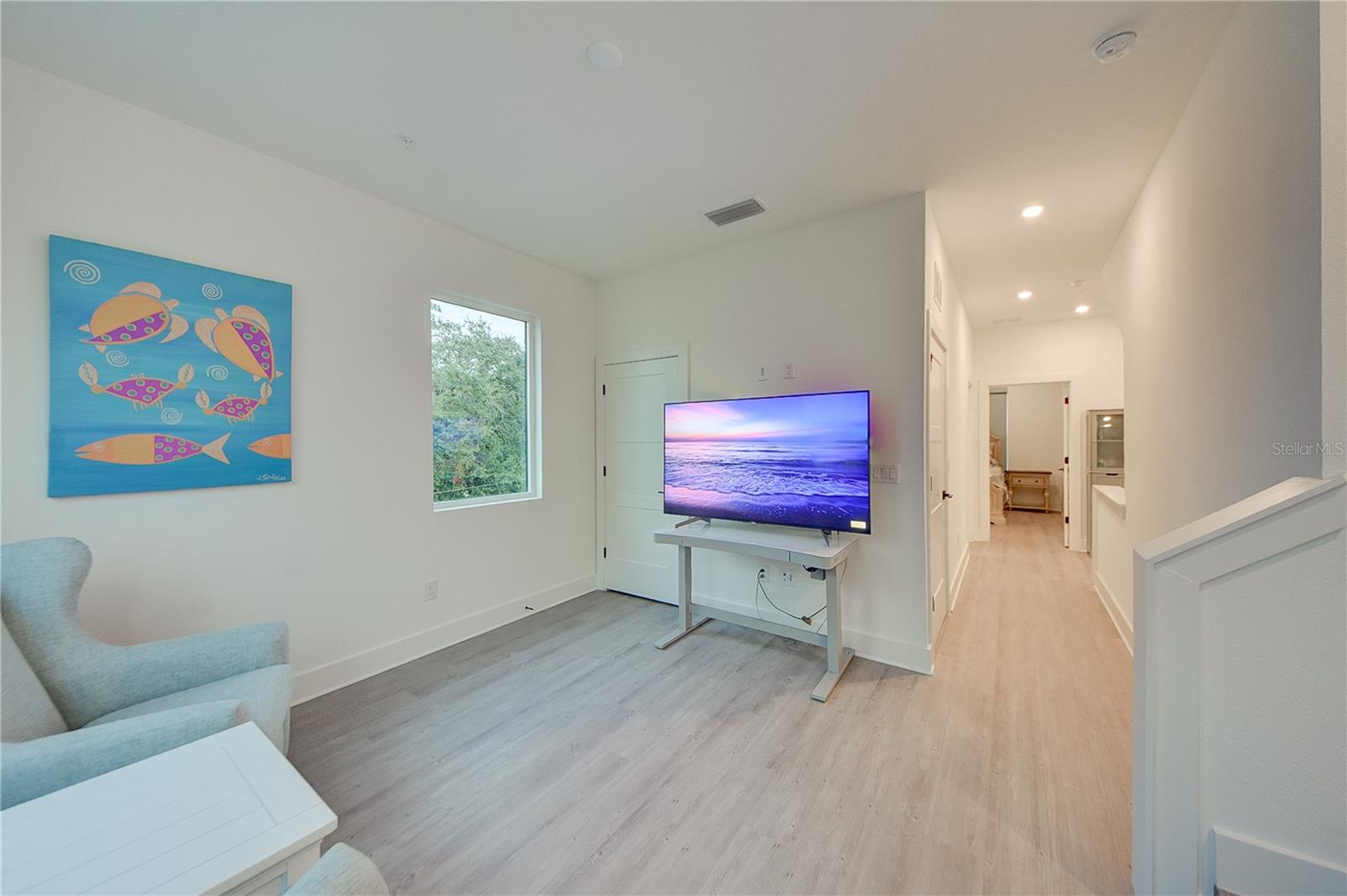 Image 31 of 42 For 323 15th Street N