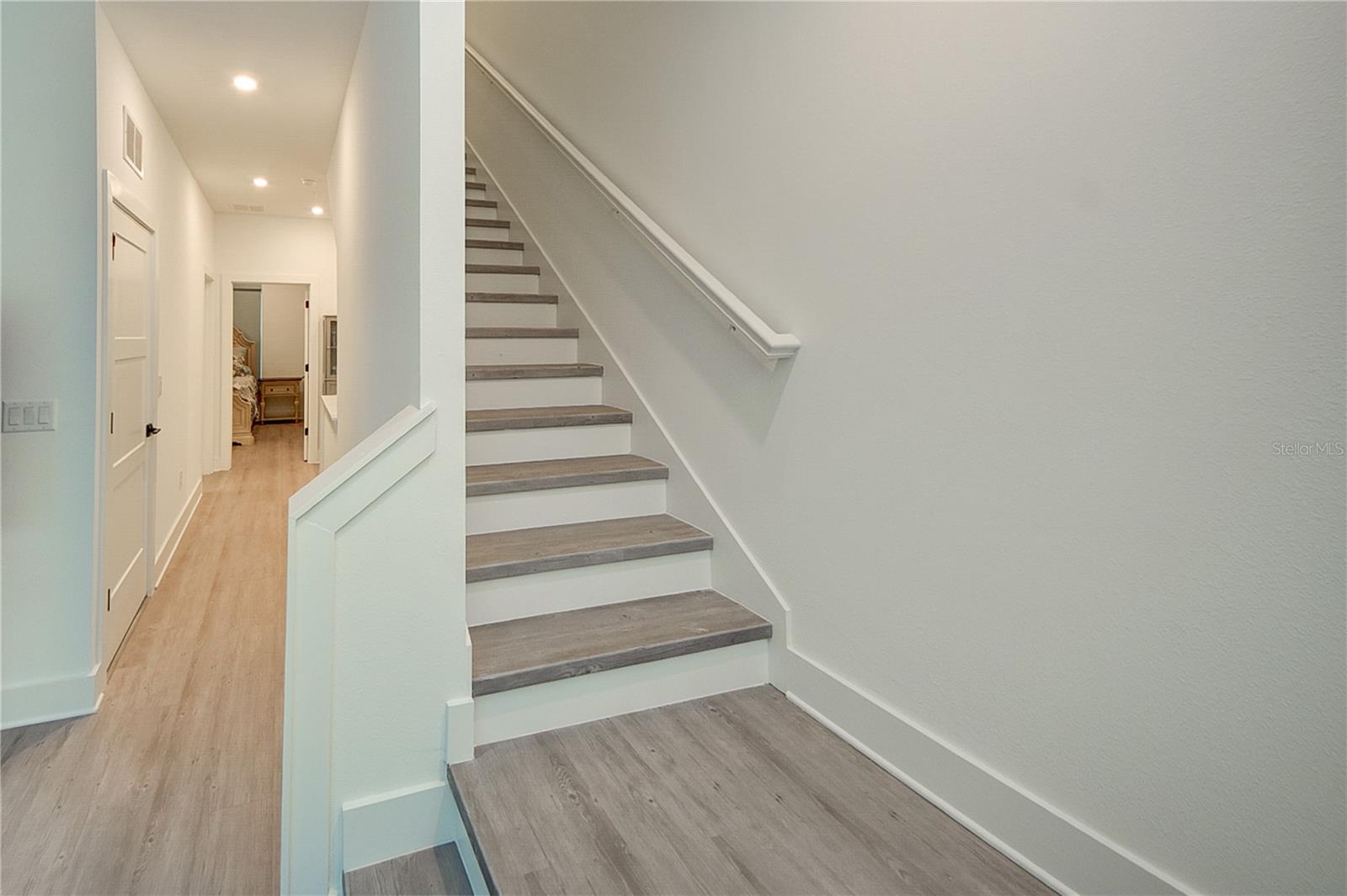 Image 37 of 42 For 323 15th Street N