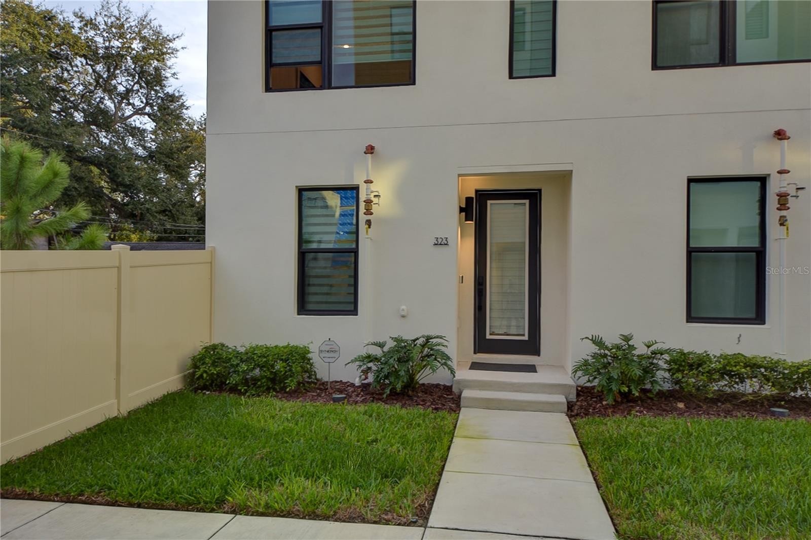 Image 5 of 42 For 323 15th Street N