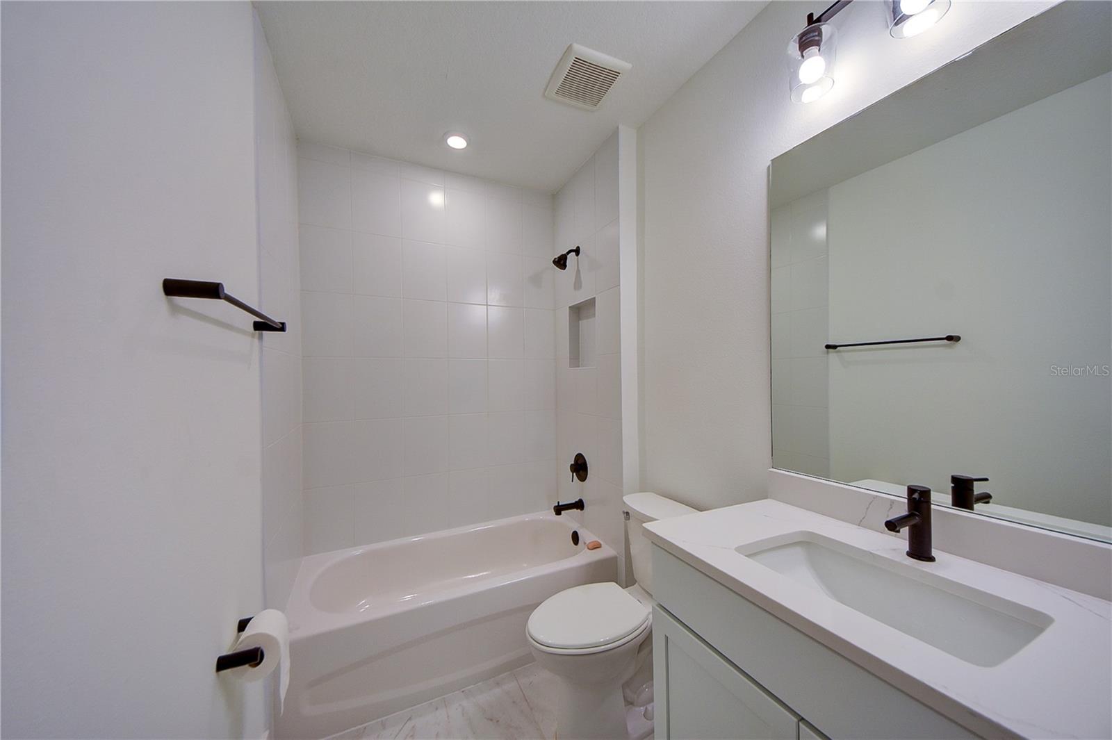 Image 9 of 42 For 323 15th Street N