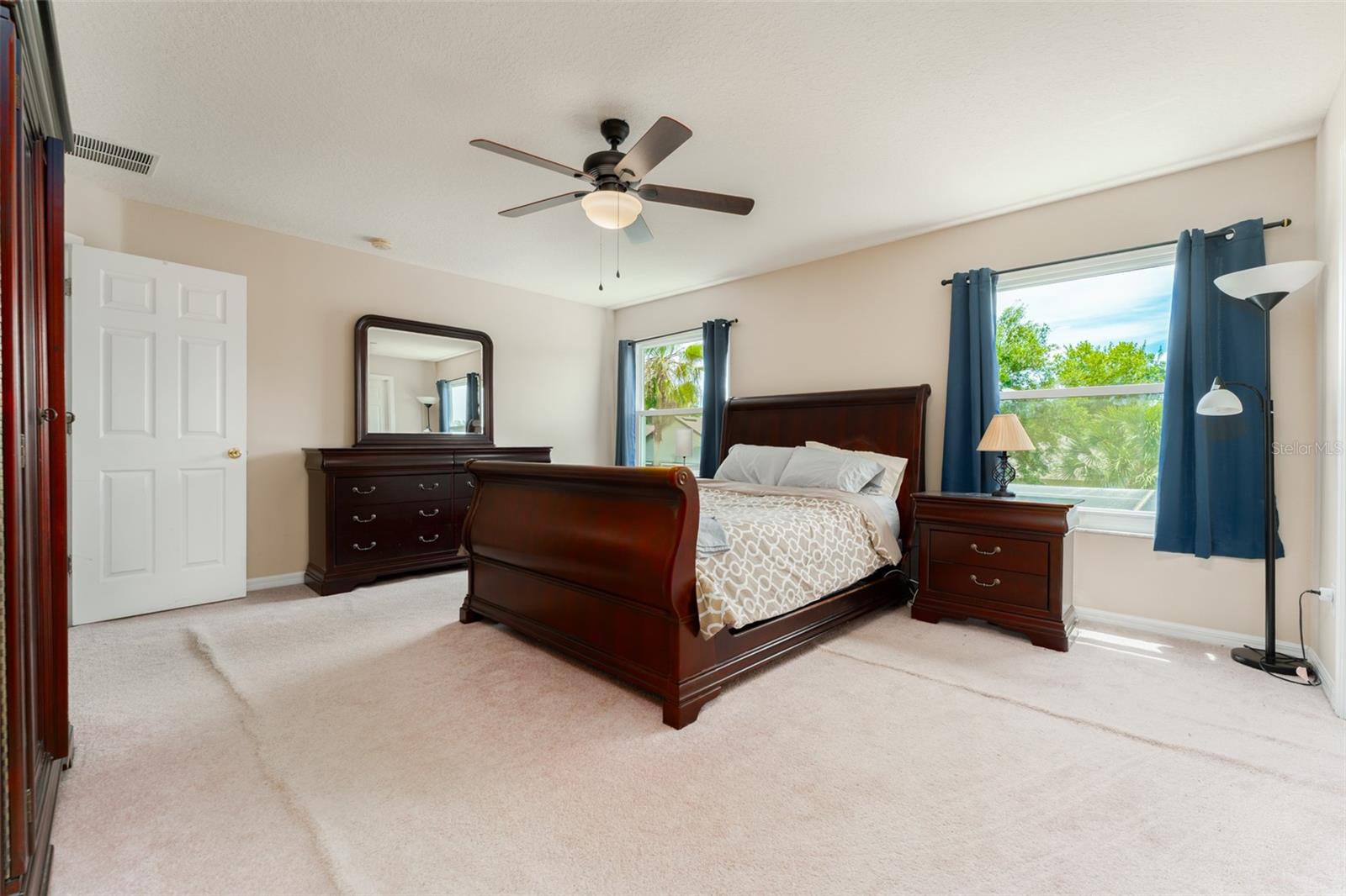 Image 18 of 55 For 6302 Bridgevista Drive