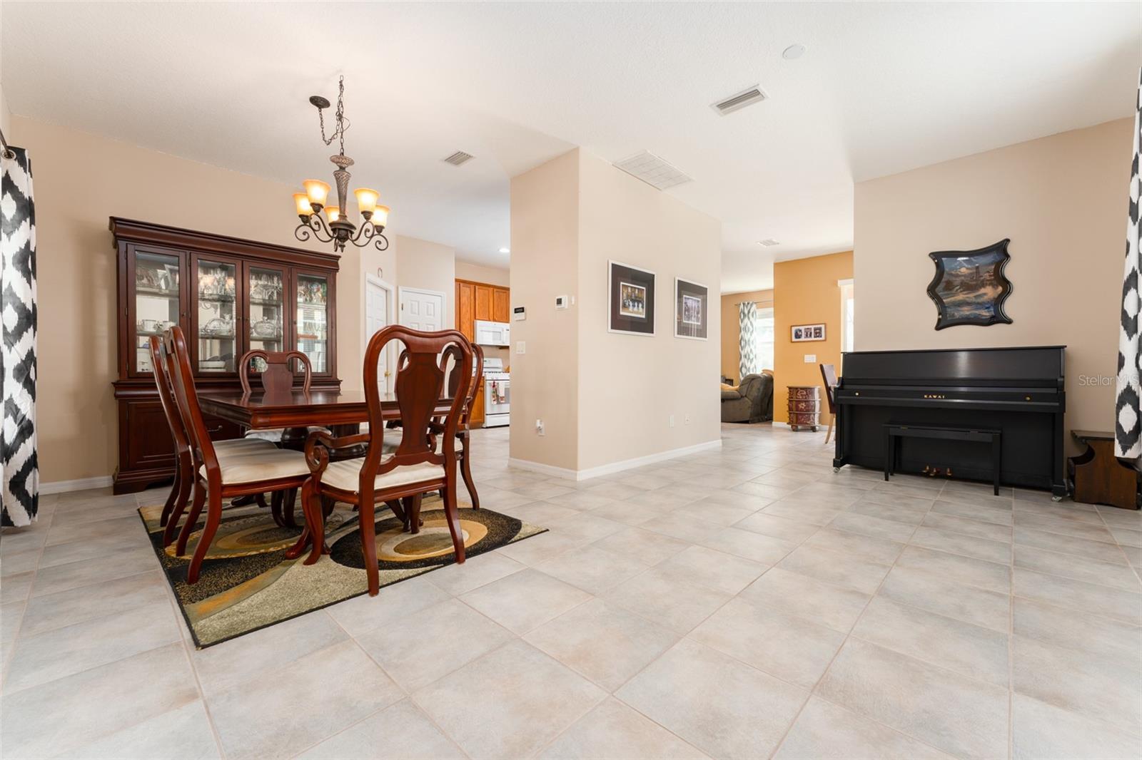 Image 7 of 55 For 6302 Bridgevista Drive