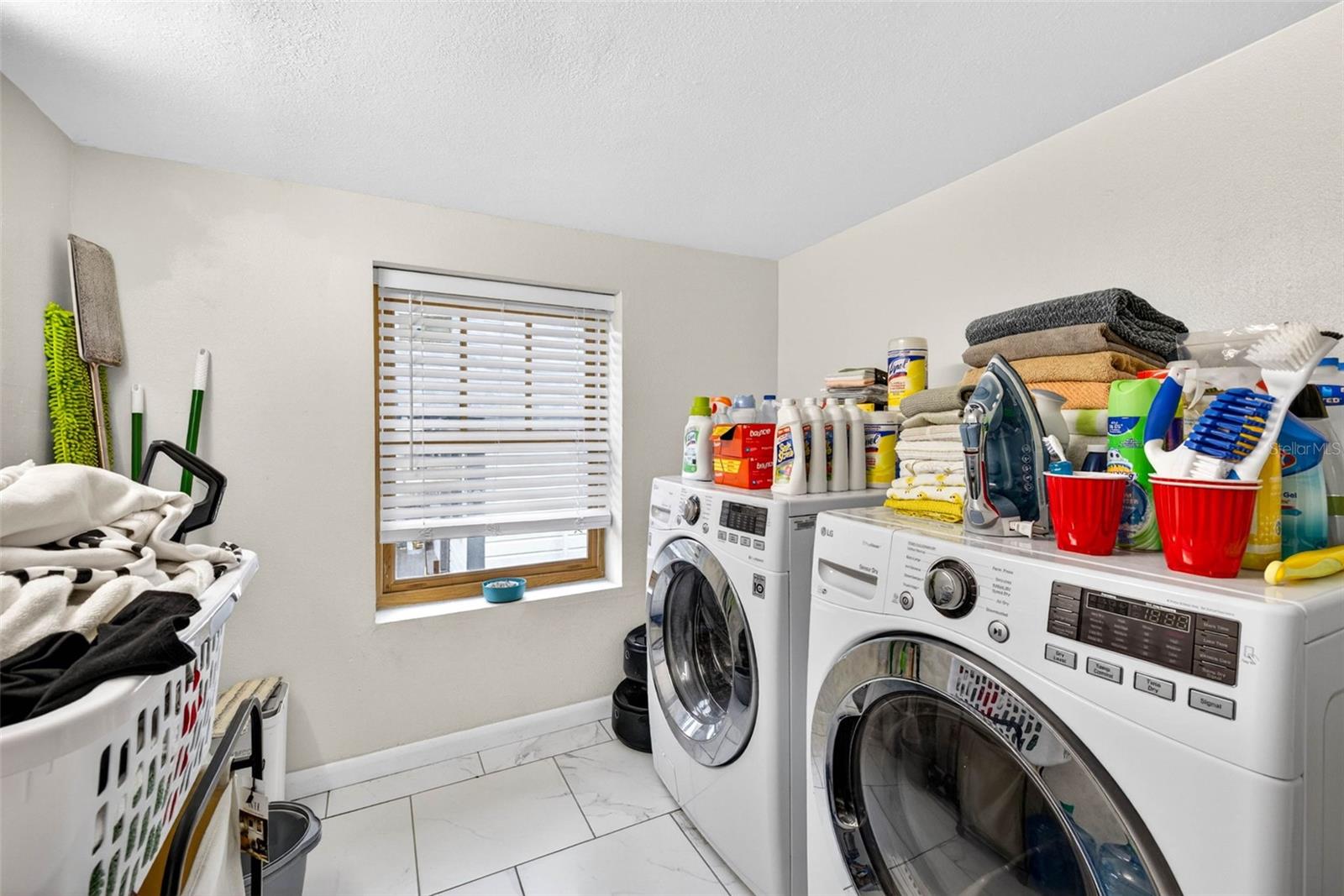 Listing photo id 20 for 3007 Central Avenue
