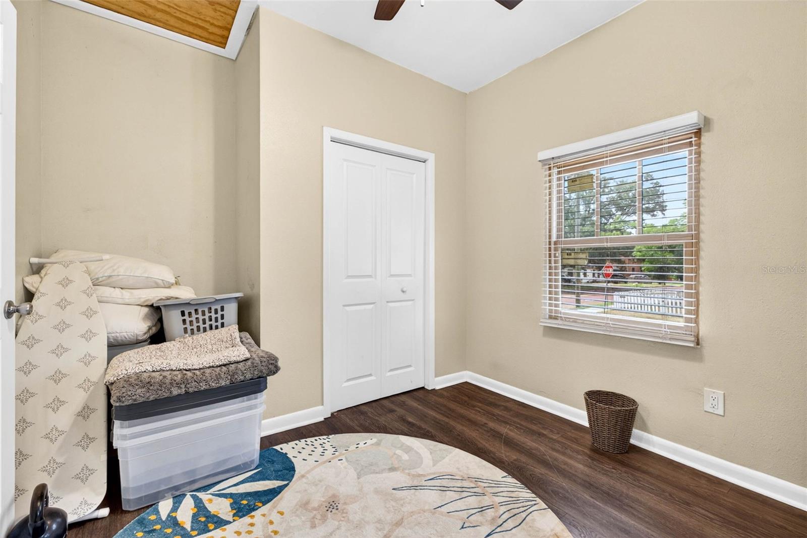 Listing photo id 26 for 3007 Central Avenue
