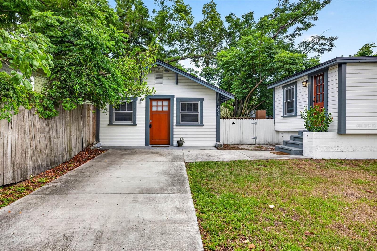 Listing photo id 44 for 3007 Central Avenue