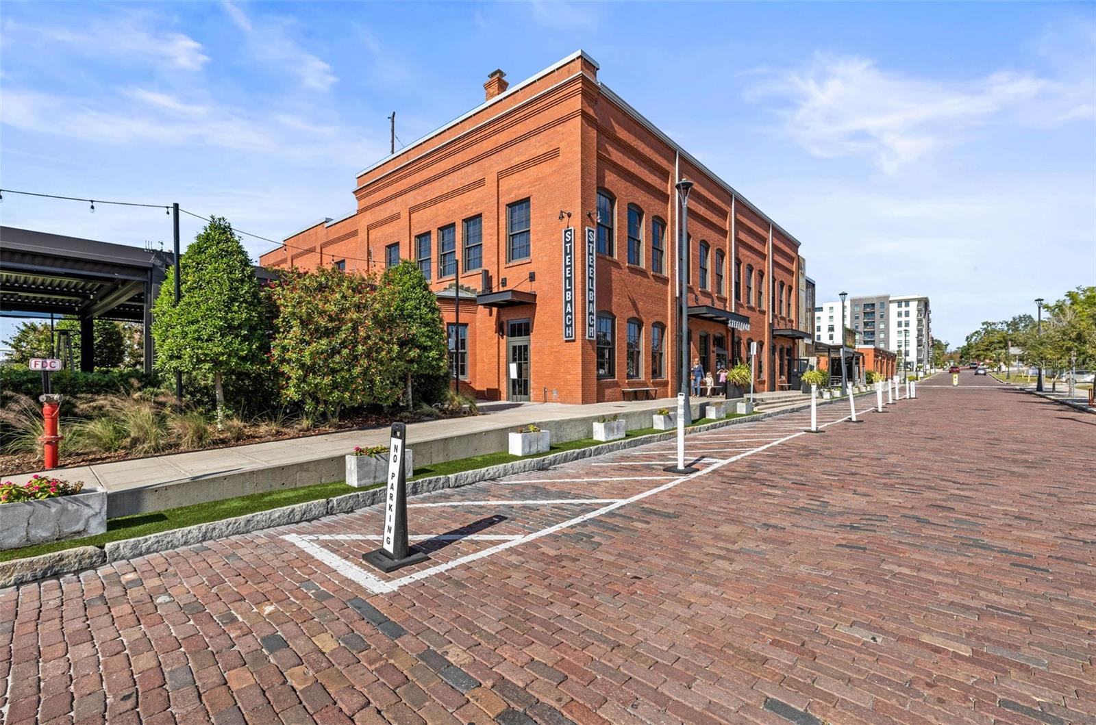 Listing photo id 51 for 3007 Central Avenue