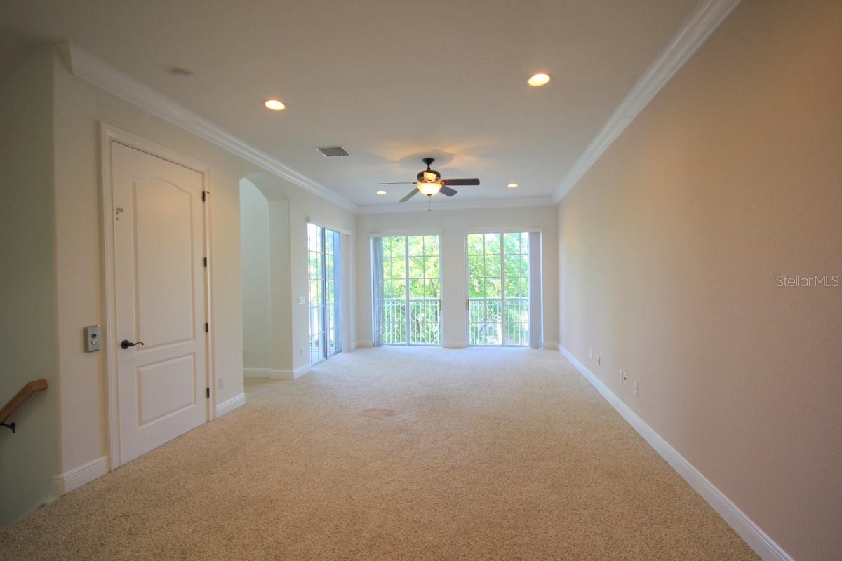 Image 11 of 48 For 6002 Yeats Manor Drive 105