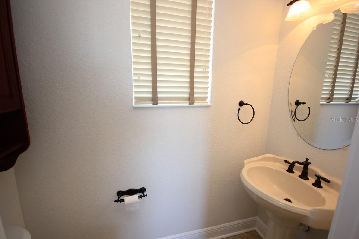 Image 29 of 48 For 6002 Yeats Manor Drive 105