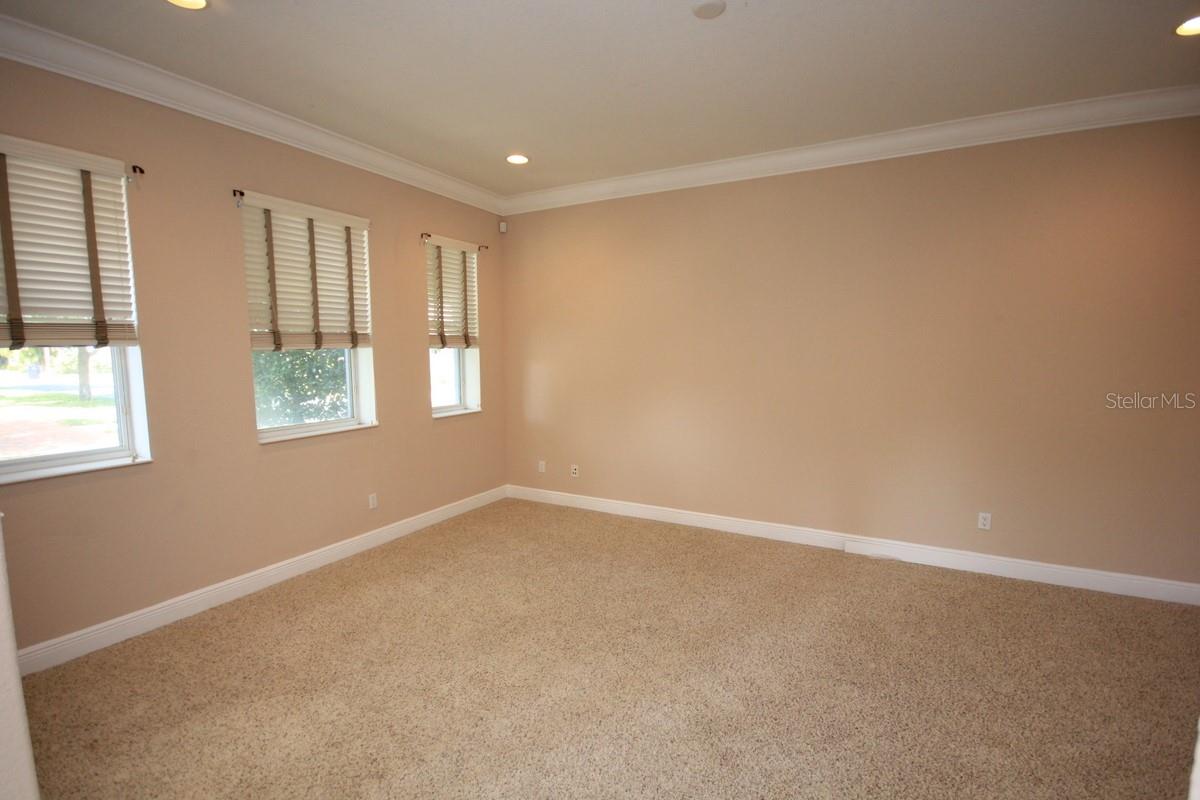 Image 4 of 48 For 6002 Yeats Manor Drive 105