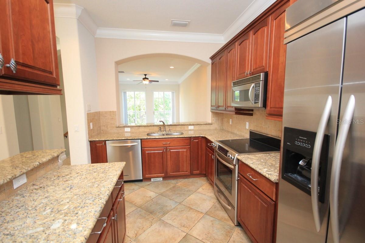 Image 8 of 48 For 6002 Yeats Manor Drive 105