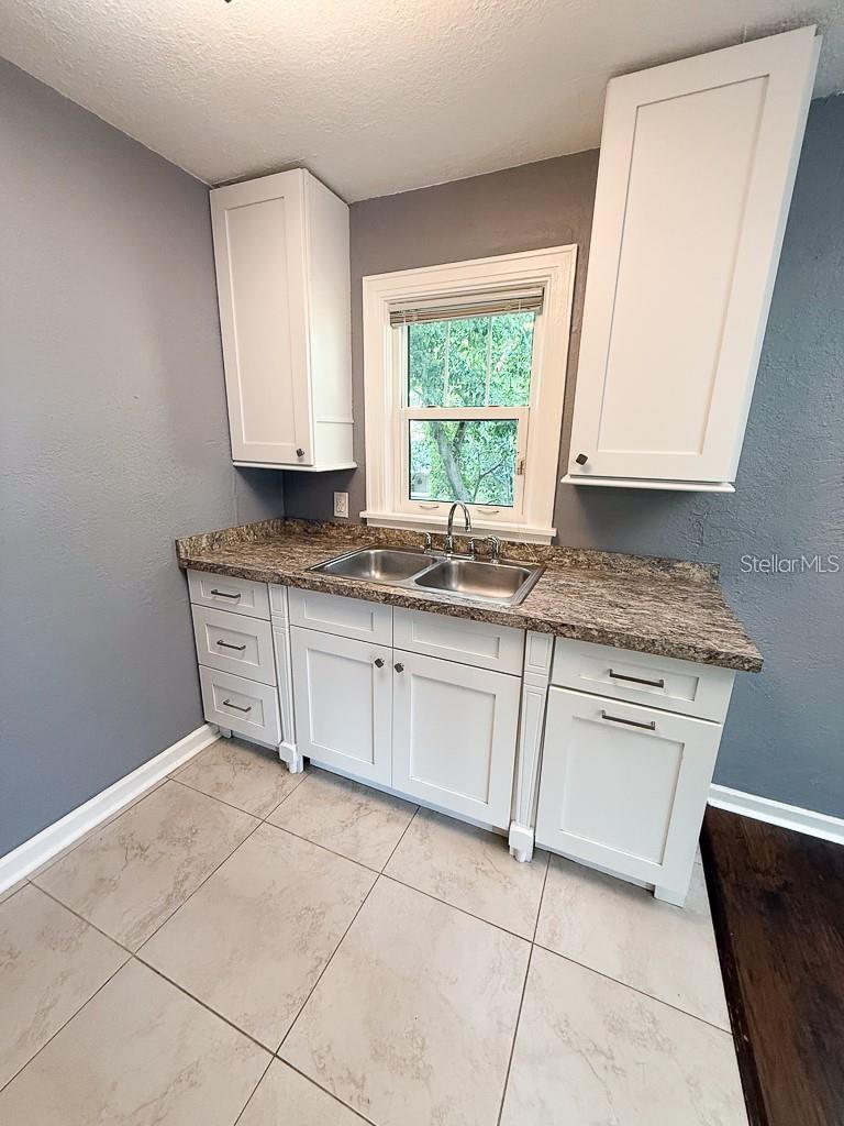 Image 33 of 45 For 2434 9th Avenue N