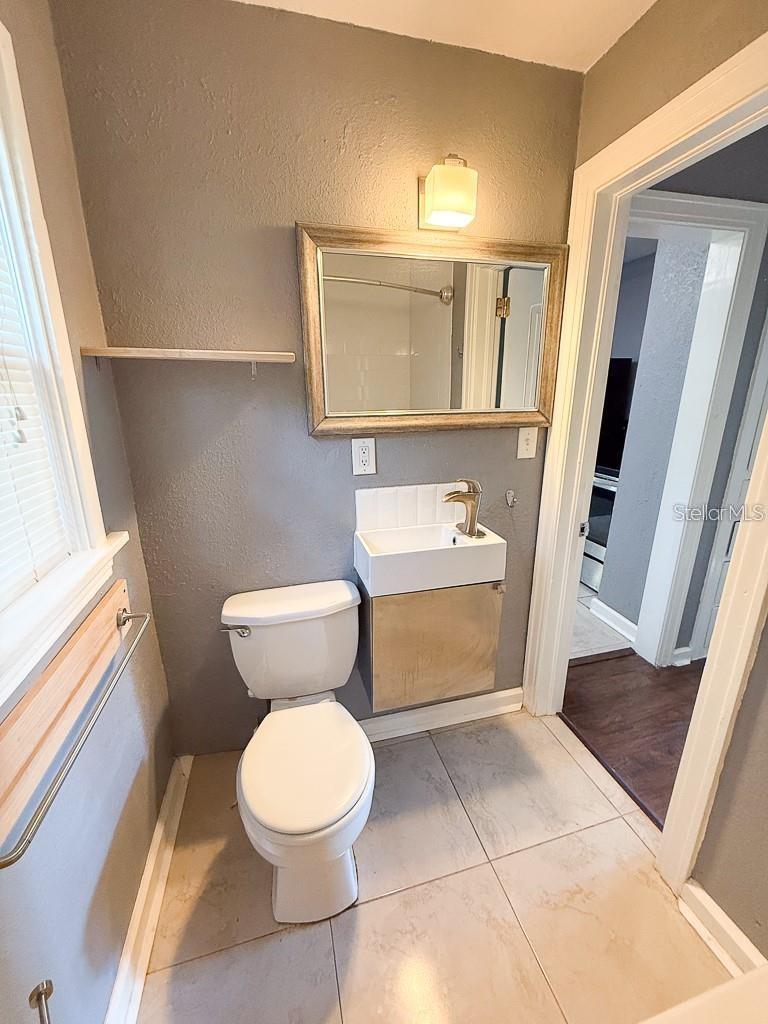 Image 37 of 45 For 2434 9th Avenue N
