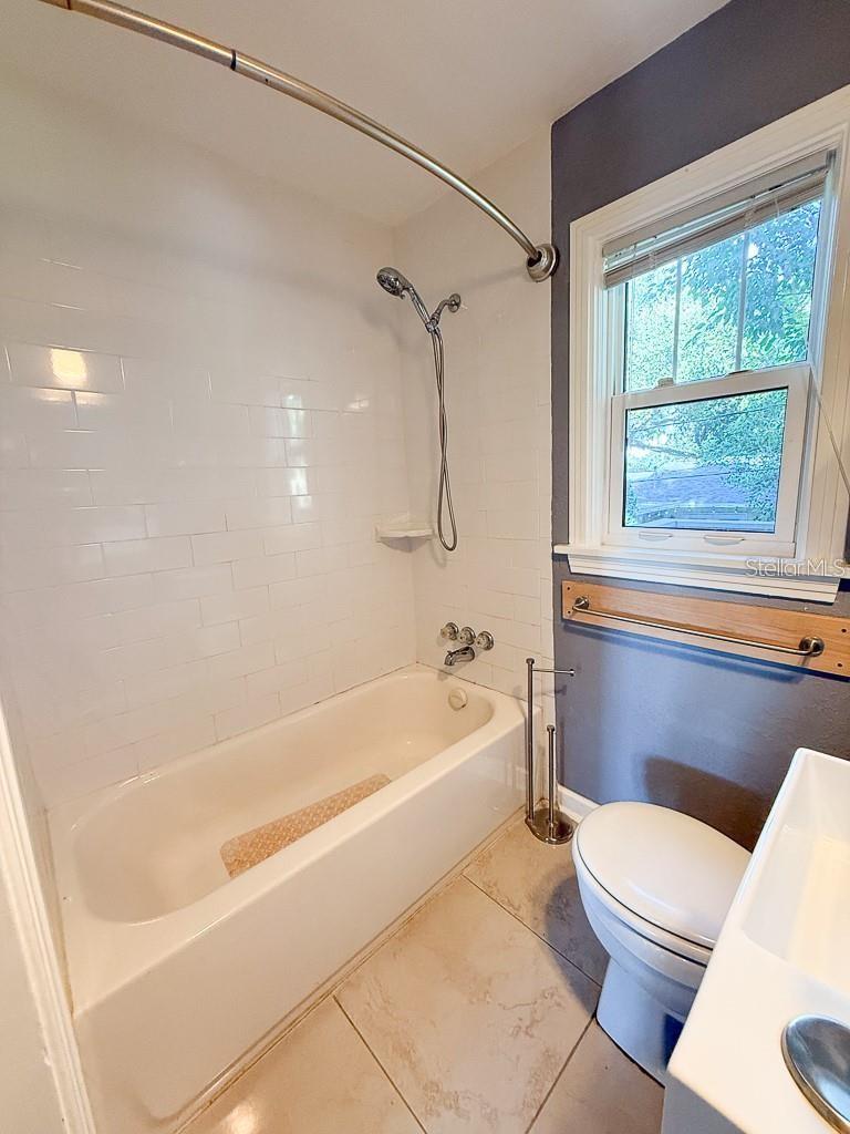 Image 38 of 45 For 2434 9th Avenue N