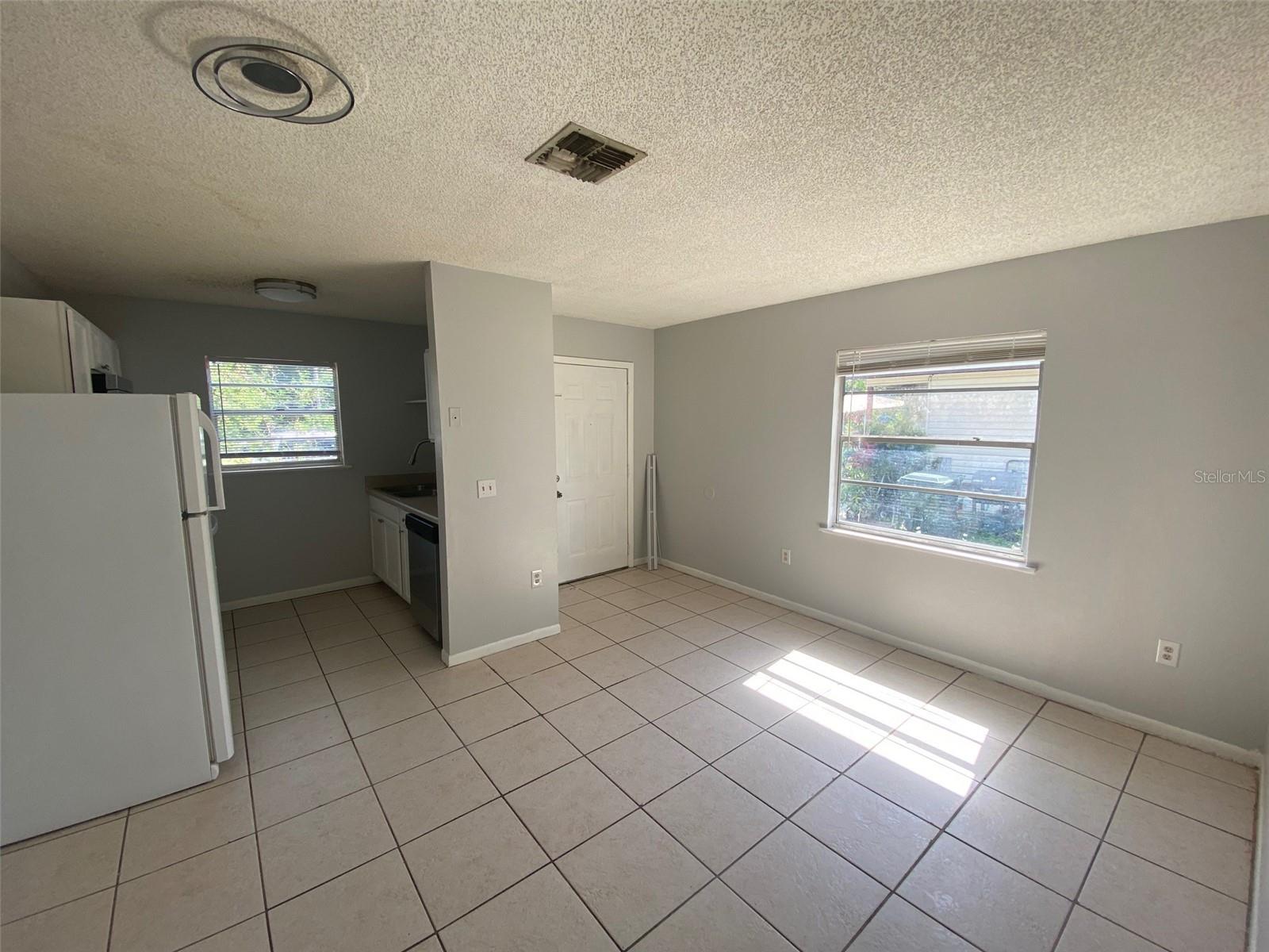 Image 4 of 9 For 605 Hennessee Street