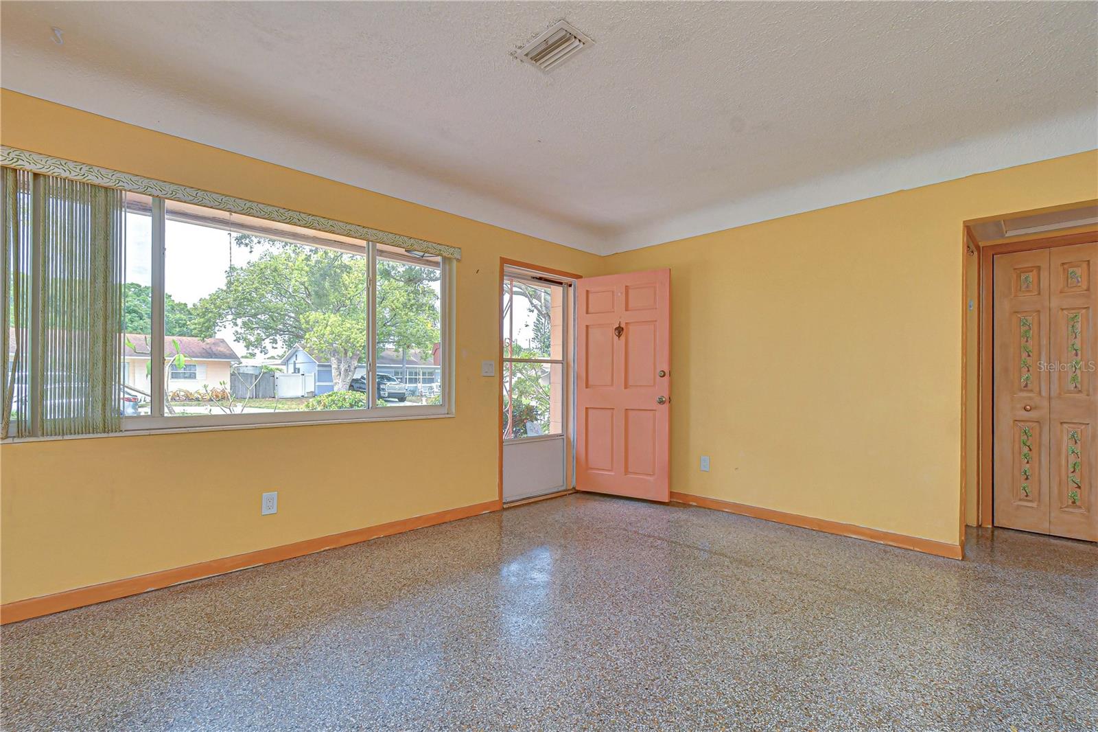 Image 3 of 24 For 6710 35th Terrace N