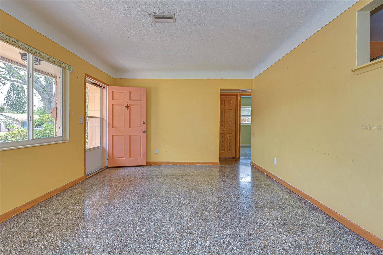 Image 4 of 24 For 6710 35th Terrace N