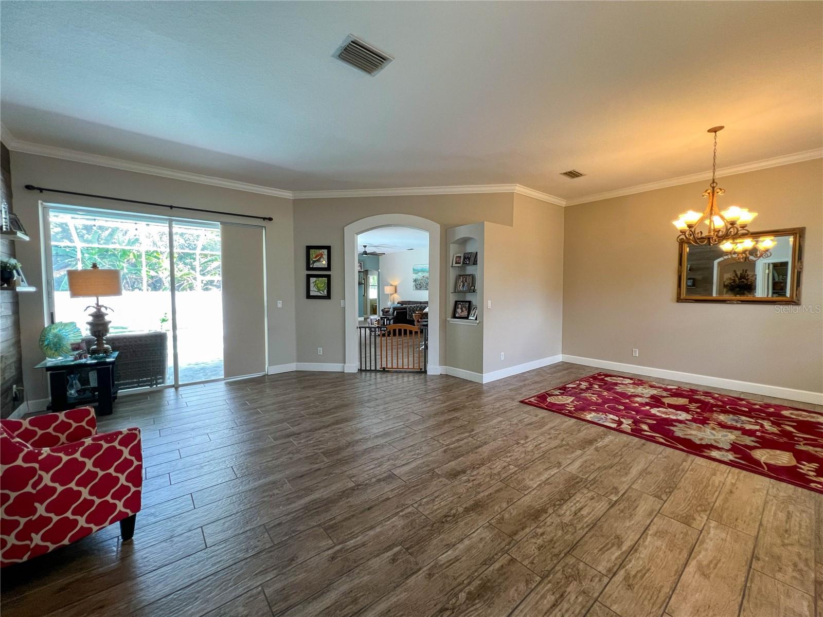 Image 18 of 53 For 10744 57th Street N