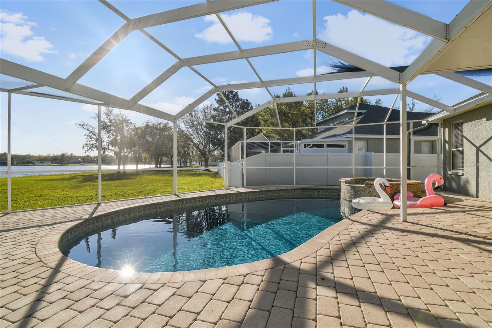 Listing photo id 24 for 18034 Lake Reflections Boulevard