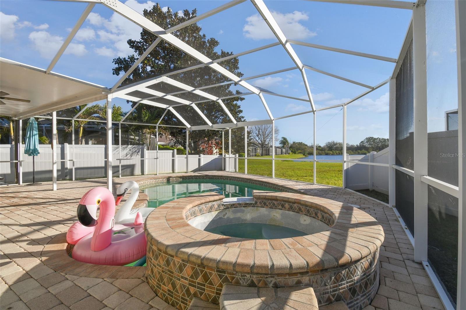 Listing photo id 26 for 18034 Lake Reflections Boulevard