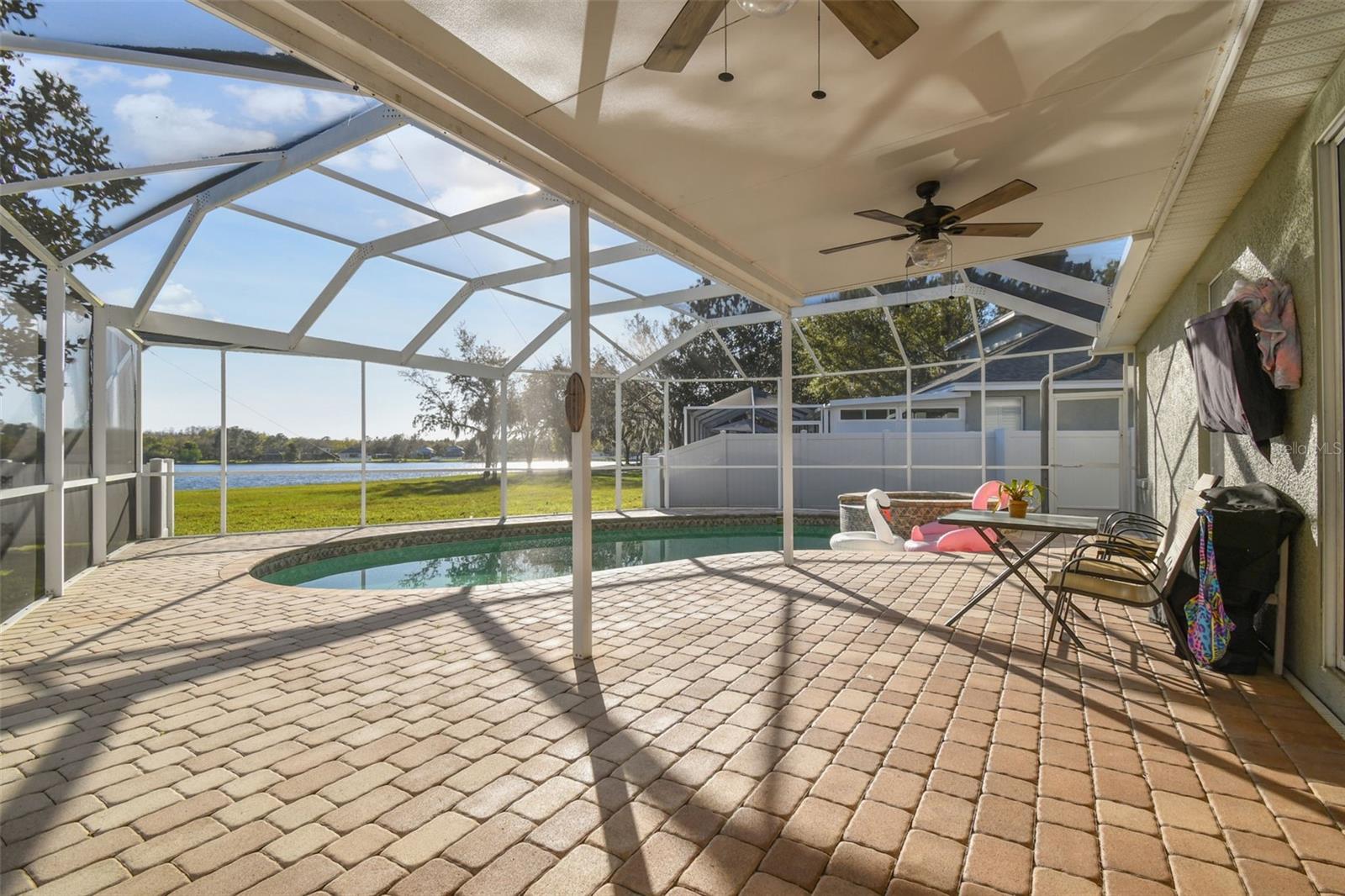Listing photo id 27 for 18034 Lake Reflections Boulevard