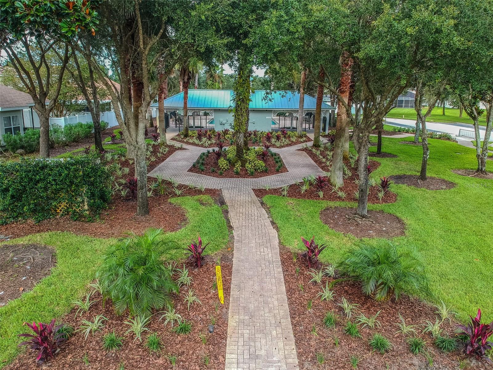 Listing photo id 43 for 18034 Lake Reflections Boulevard