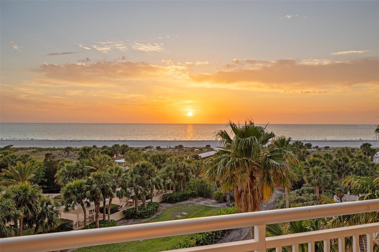 Image 6 of 30 For 1180 Gulf Boulevard 401