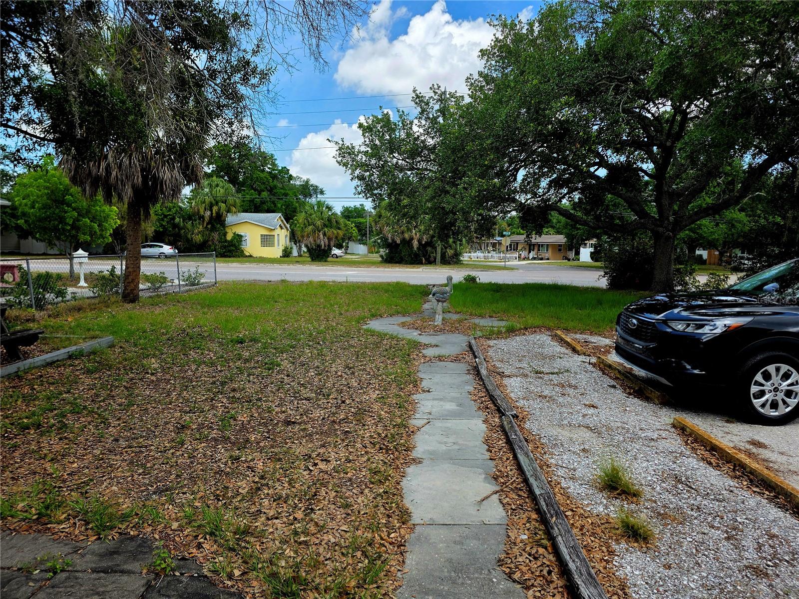 Image 4 of 9 For 1204 38th Avenue N