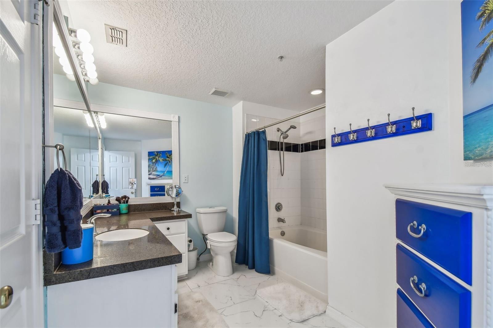Image 22 of 100 For 4304 Bay Club Circle
