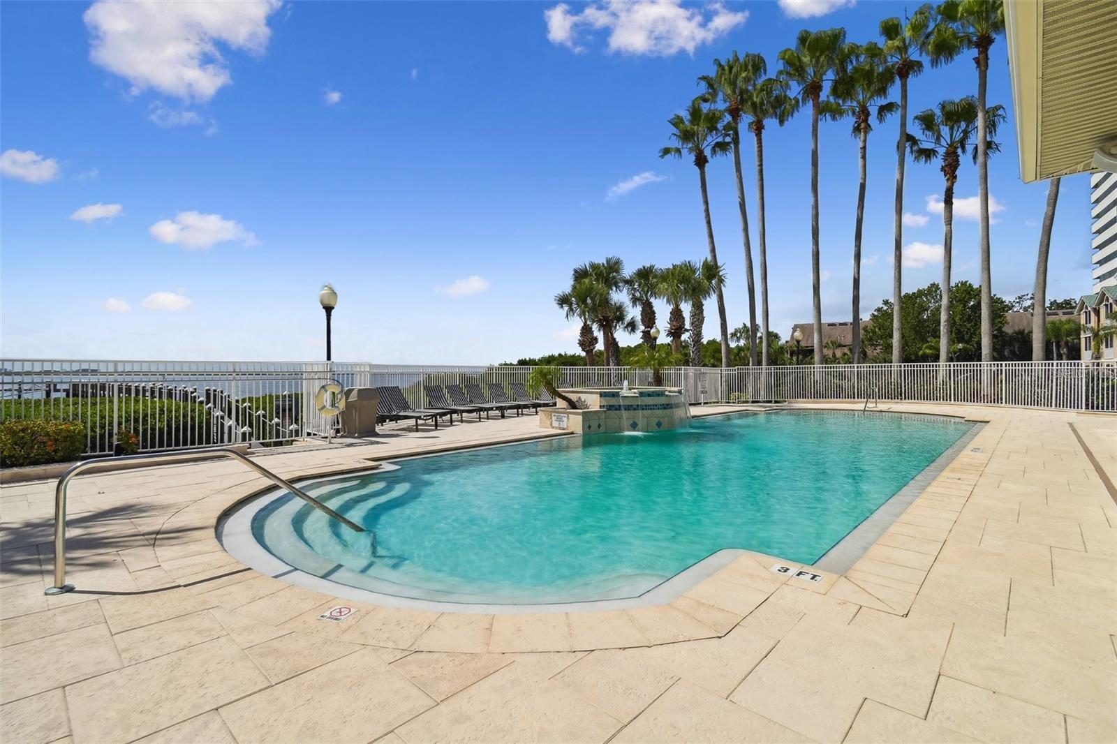 Image 31 of 100 For 4304 Bay Club Circle