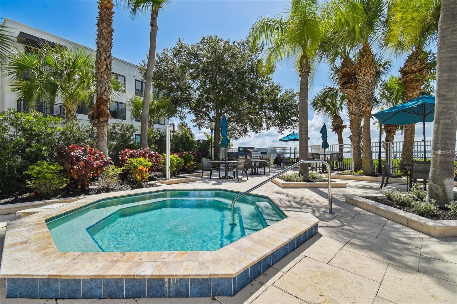 Image 32 of 100 For 4304 Bay Club Circle