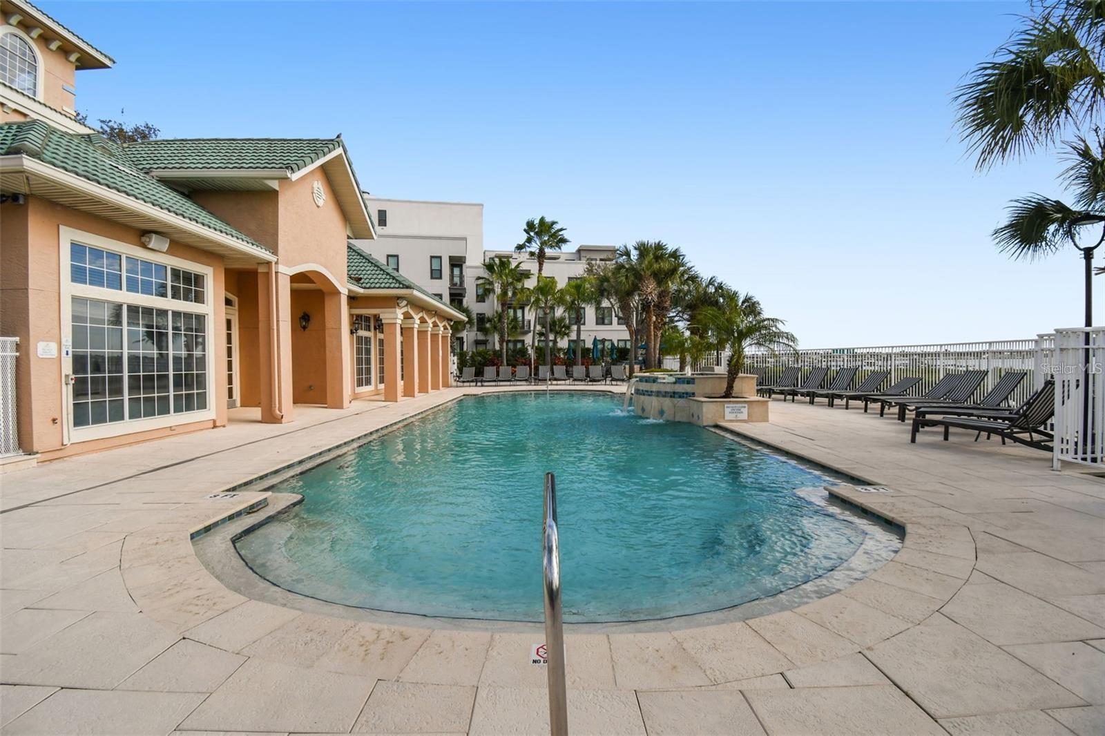 Image 34 of 100 For 4304 Bay Club Circle