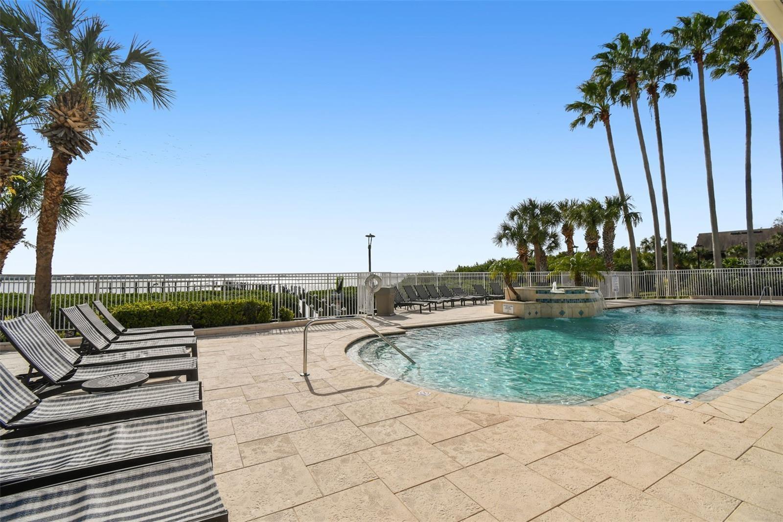 Image 37 of 100 For 4304 Bay Club Circle