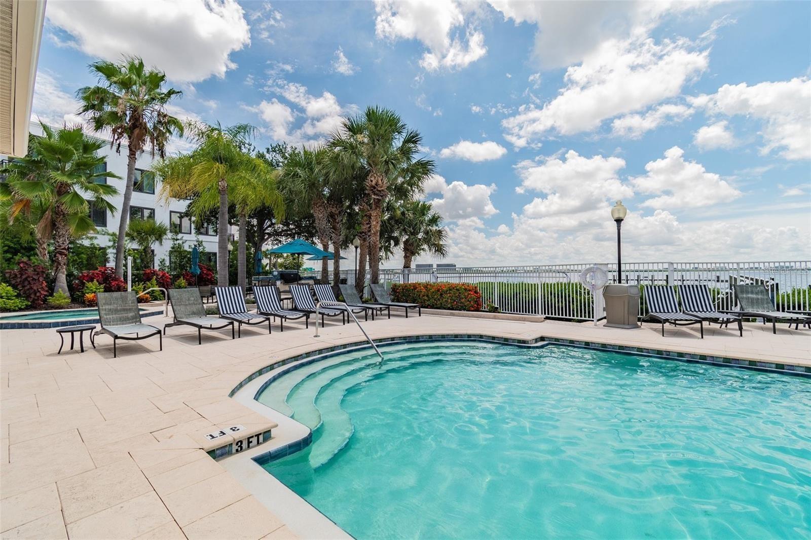 Image 38 of 100 For 4304 Bay Club Circle