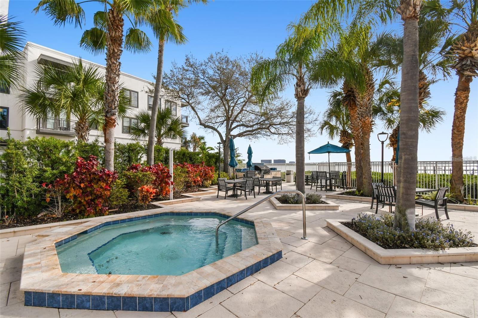 Image 39 of 100 For 4304 Bay Club Circle