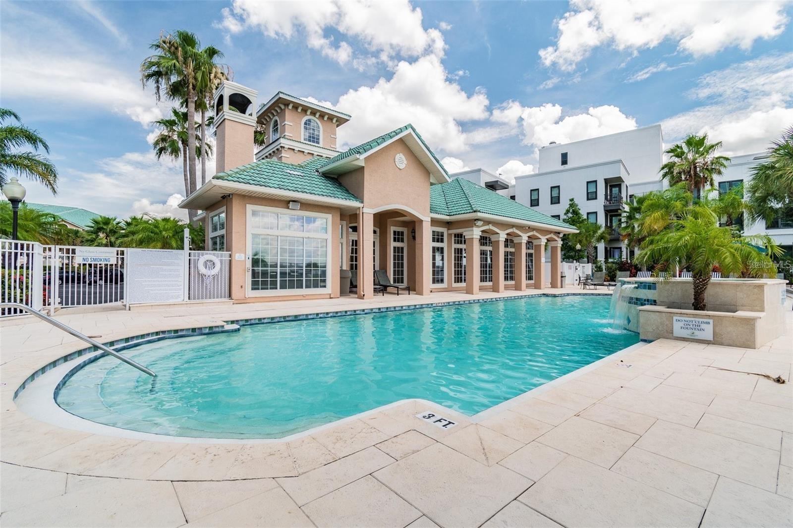 Image 43 of 100 For 4304 Bay Club Circle