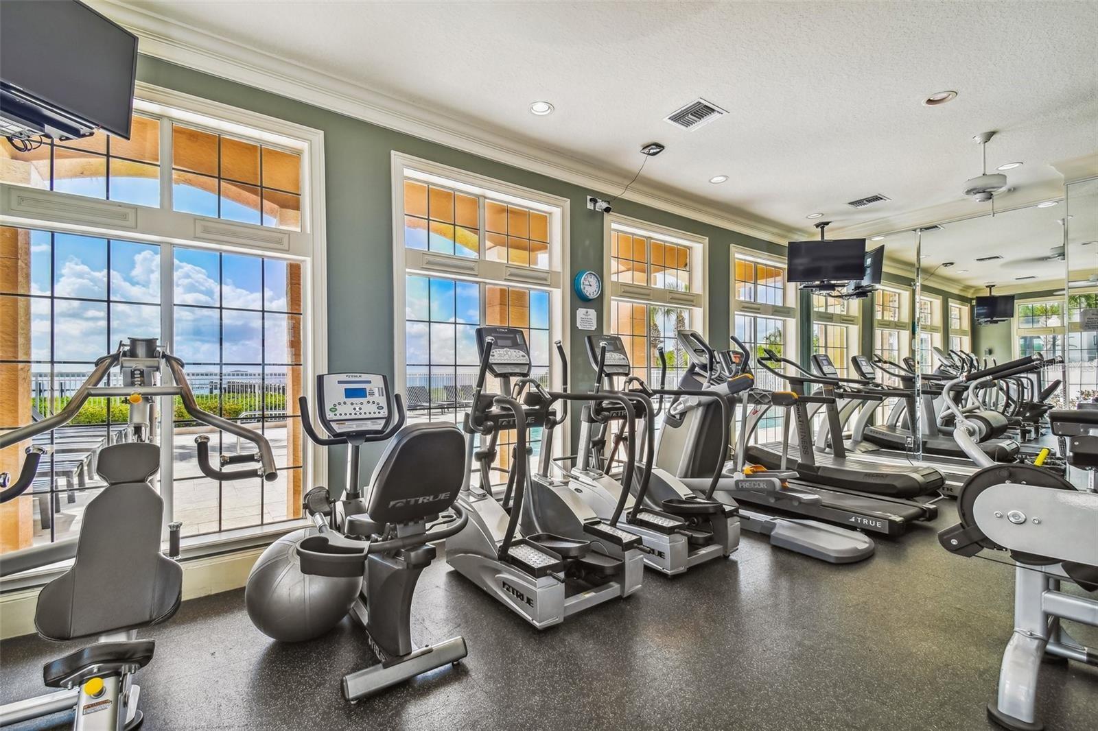 Image 46 of 100 For 4304 Bay Club Circle