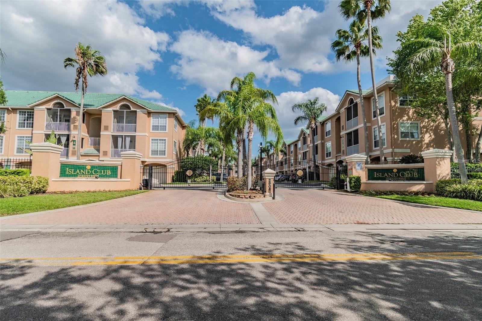 Image 50 of 100 For 4304 Bay Club Circle