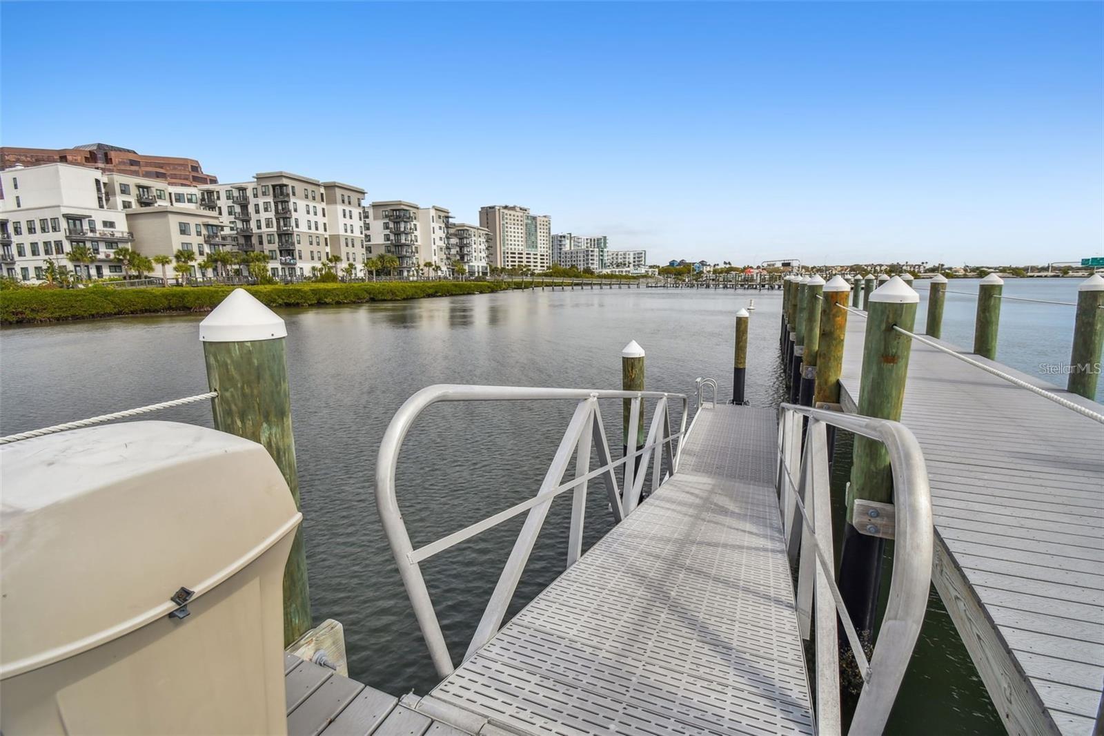 Image 71 of 100 For 4304 Bay Club Circle