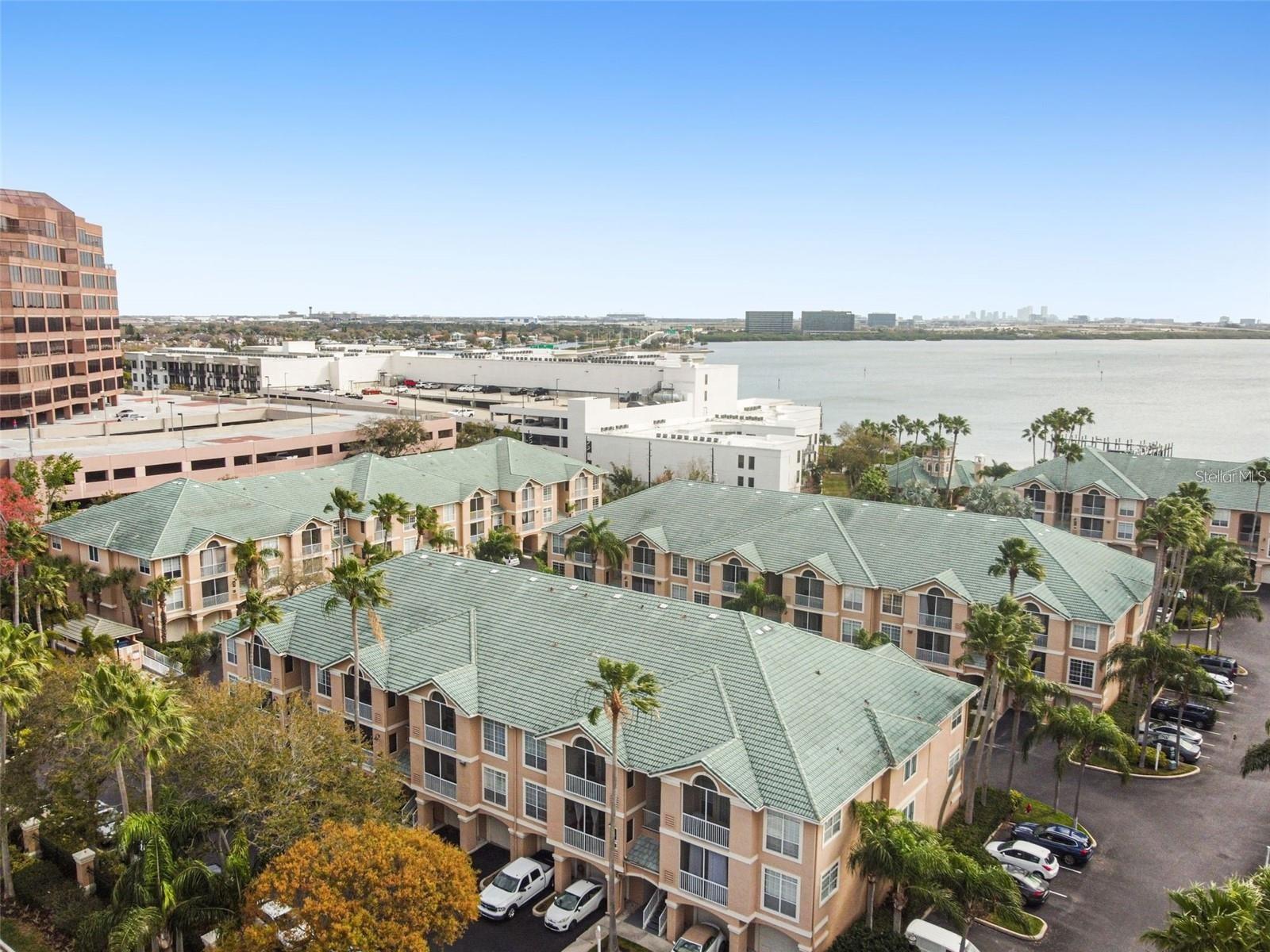 Image 74 of 100 For 4304 Bay Club Circle