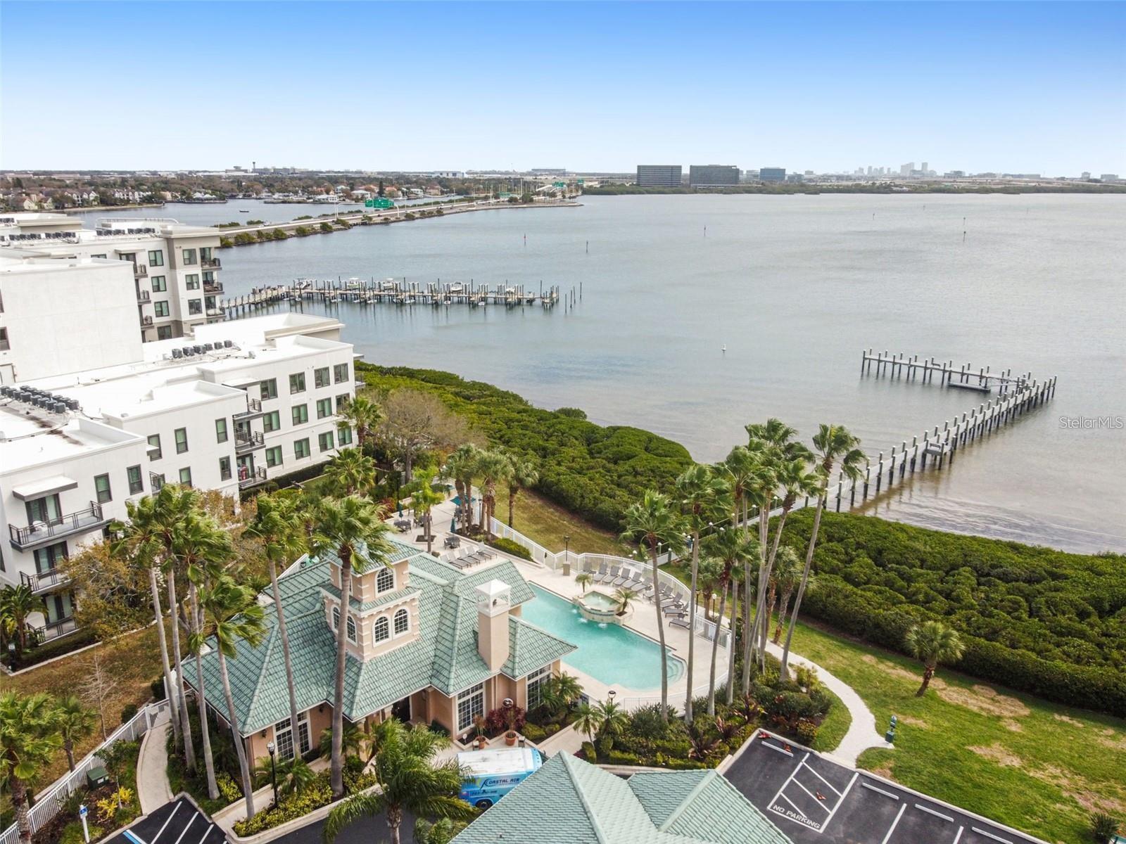 Image 75 of 100 For 4304 Bay Club Circle