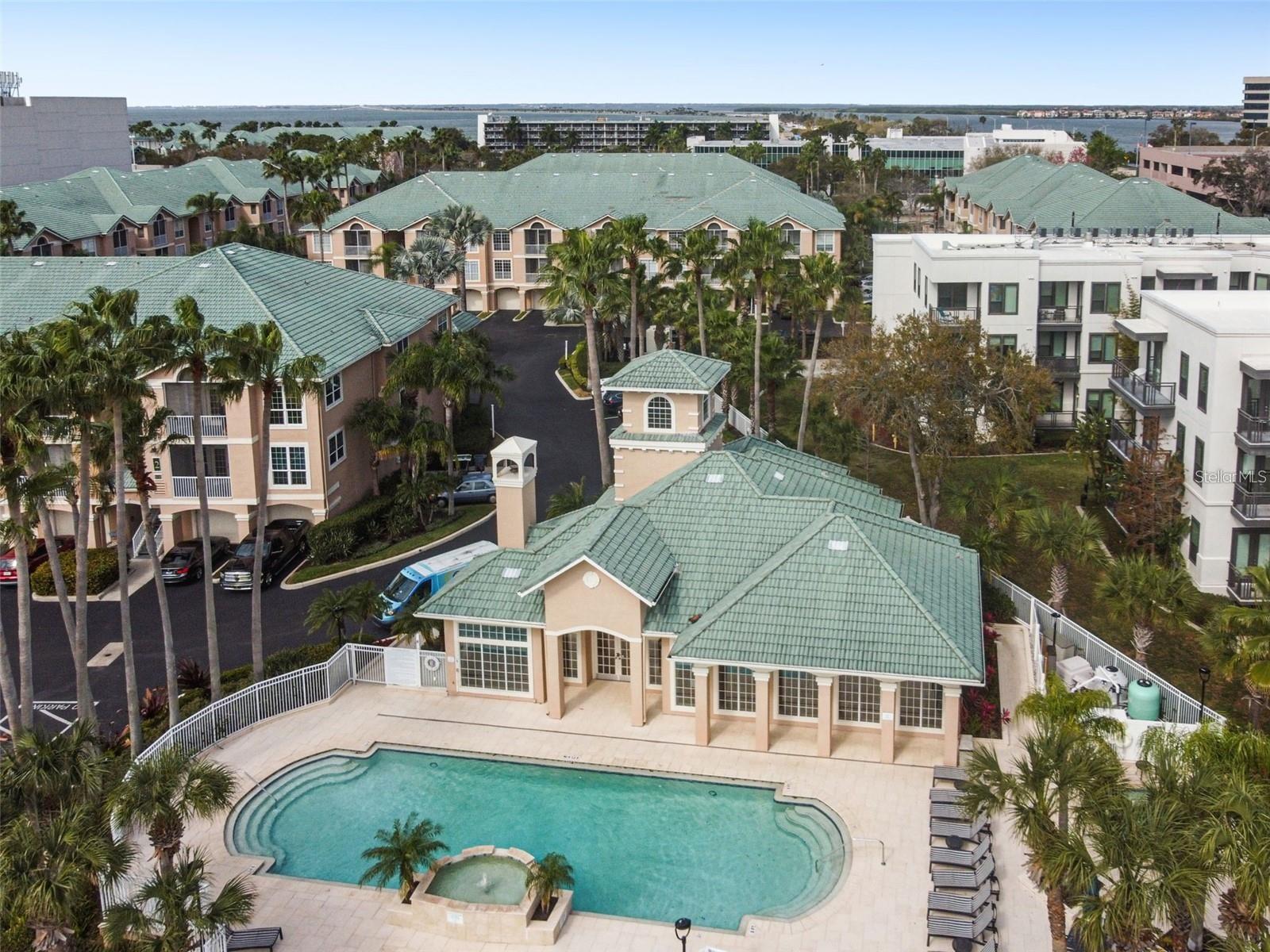 Image 79 of 100 For 4304 Bay Club Circle