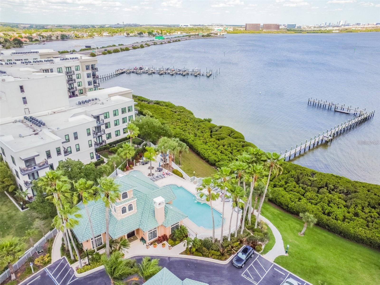 Image 82 of 100 For 4304 Bay Club Circle
