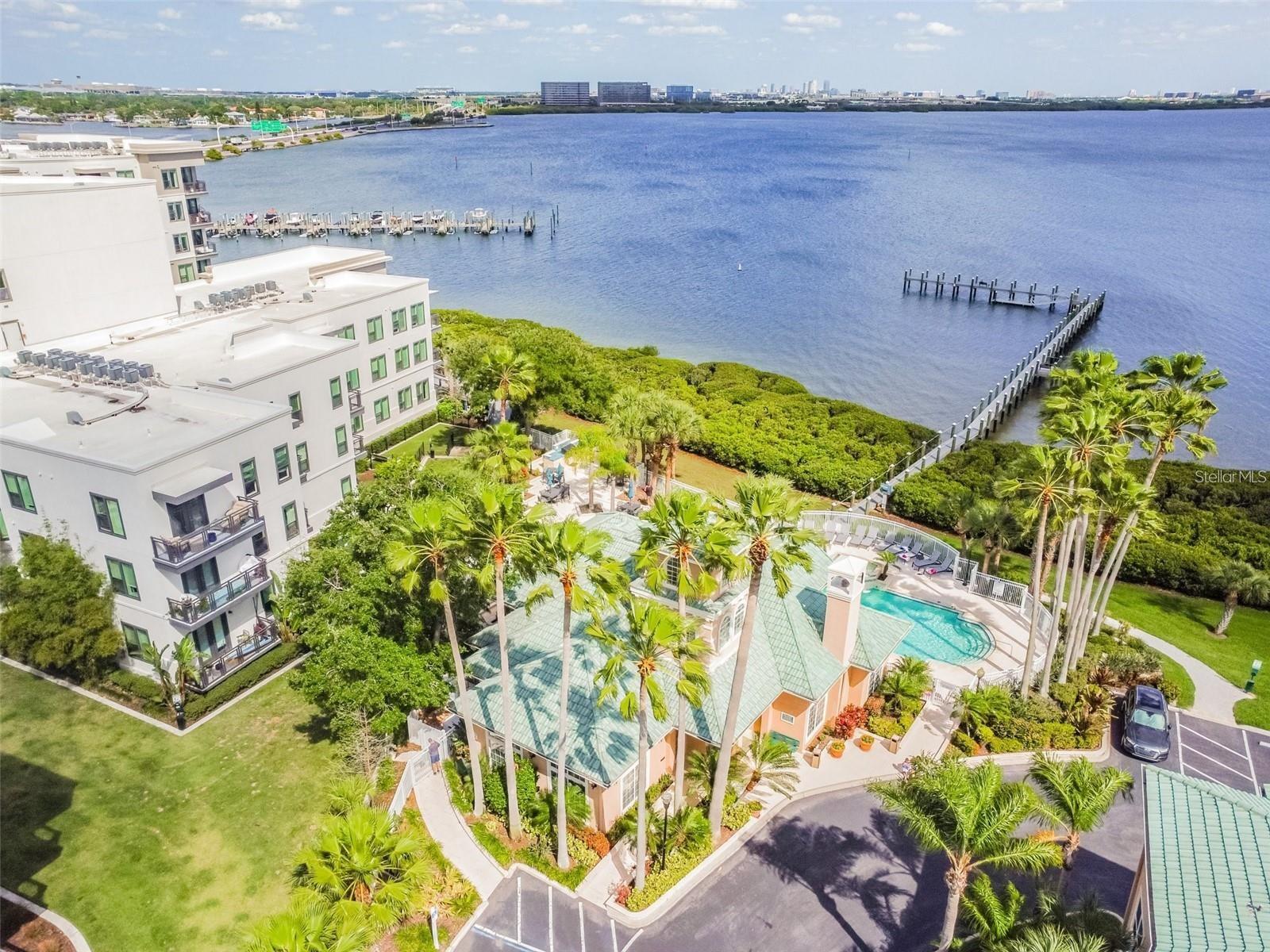 Image 84 of 100 For 4304 Bay Club Circle