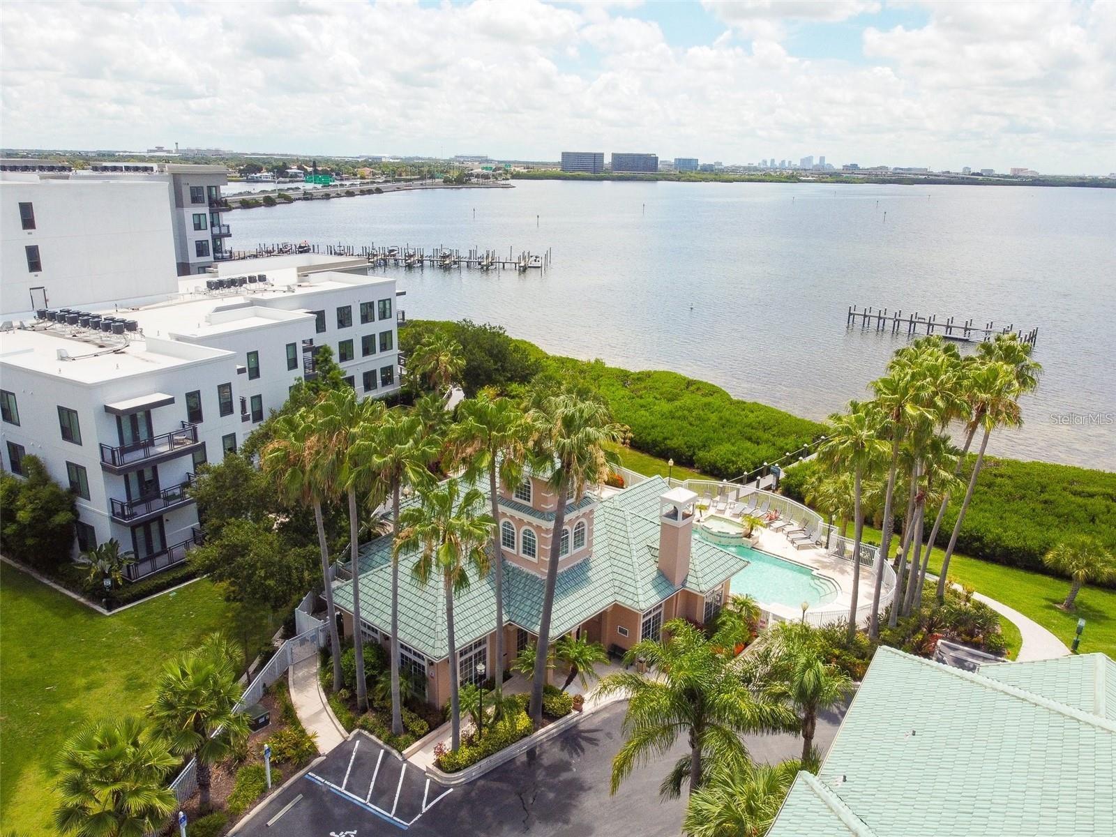 Image 88 of 100 For 4304 Bay Club Circle