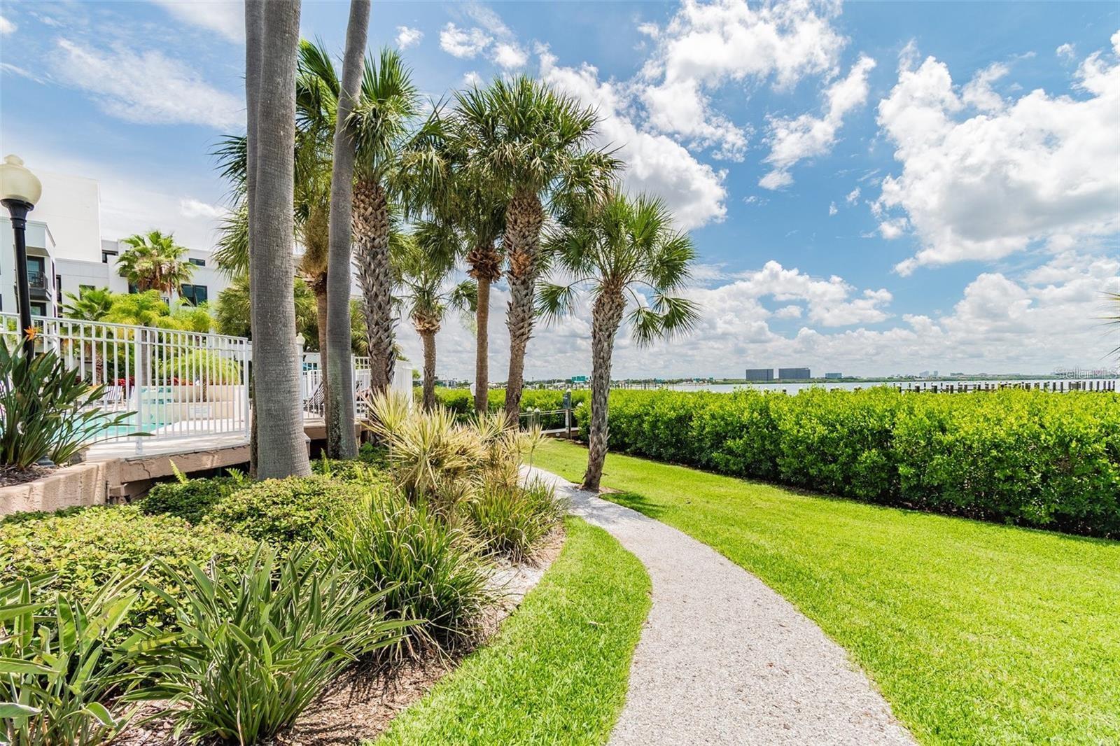 Image 92 of 100 For 4304 Bay Club Circle