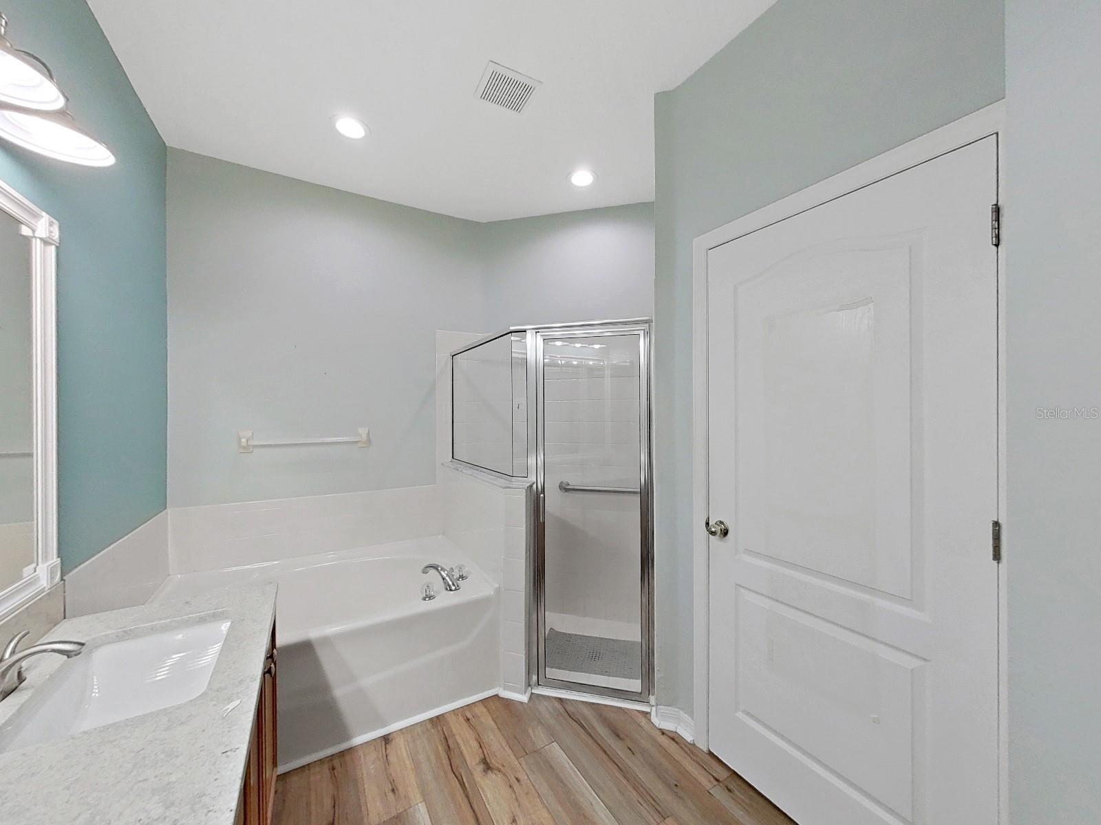 Image 13 of 26 For 6077 Sandhill Ridge Drive