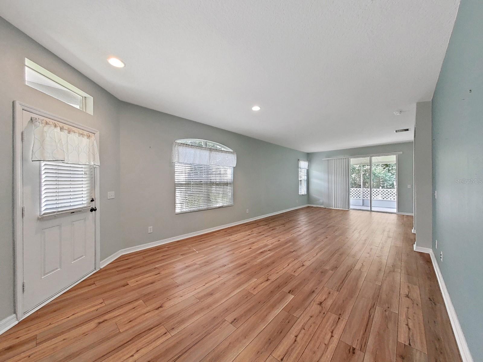 Image 4 of 26 For 6077 Sandhill Ridge Drive