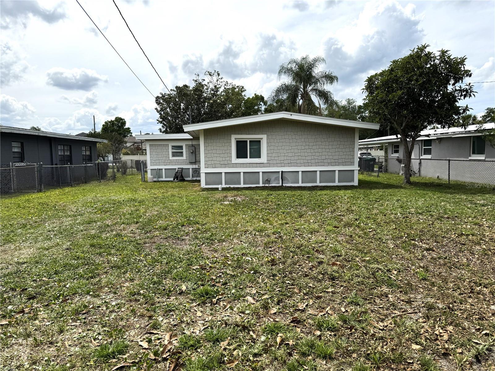 Image 16 of 16 For 803 Haskell Avenue