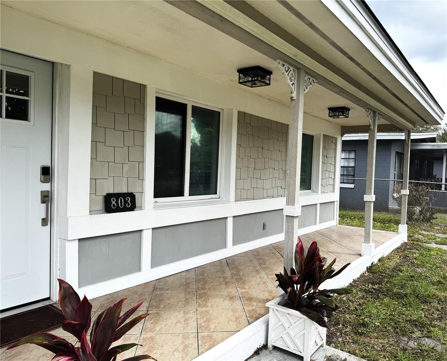 Image 2 of 16 For 803 Haskell Avenue
