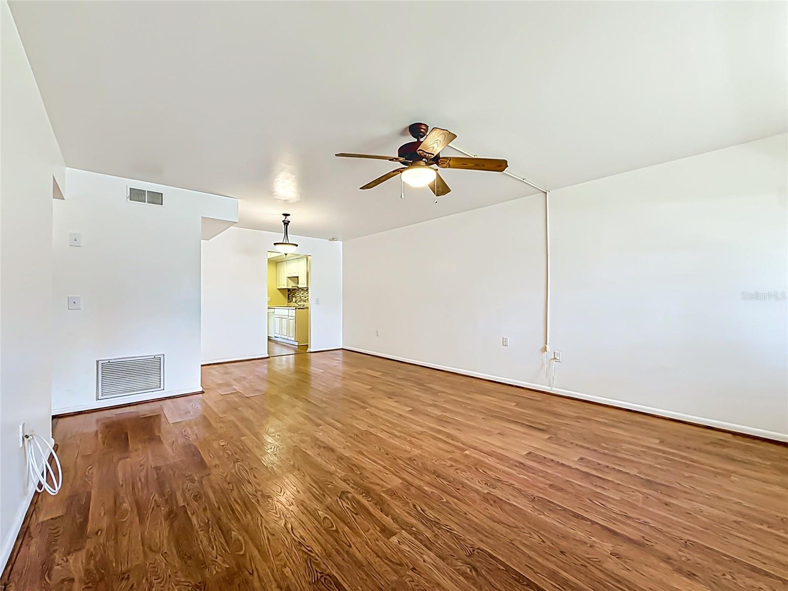 Image 3 of 58 For 1900 59th Avenue N 106